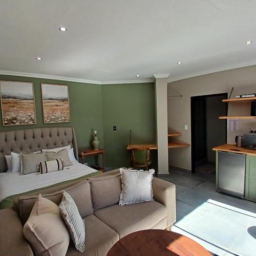 Comfort Queen Room