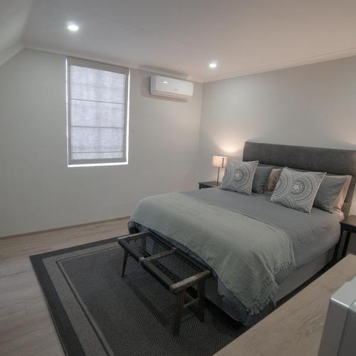 Deluxe Queen Suite