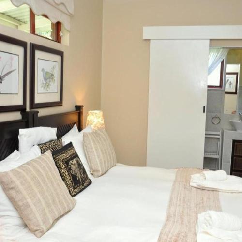 Double room upstairs with balcony -1