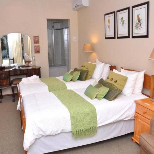 Twin Room with Garden View -6