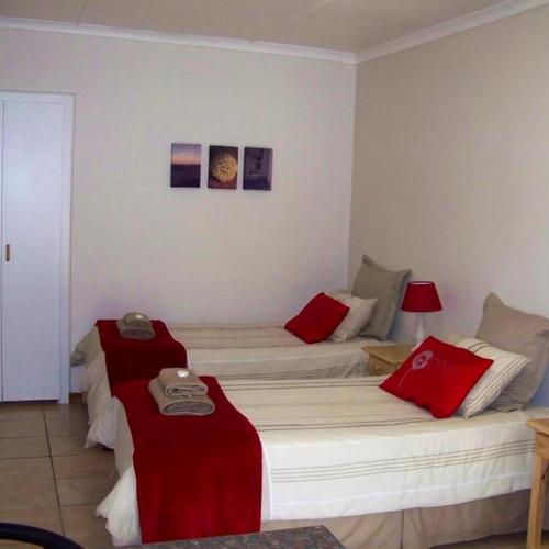 Guest Room - Twin beds