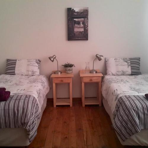 Self-Catering Room - Twin beds