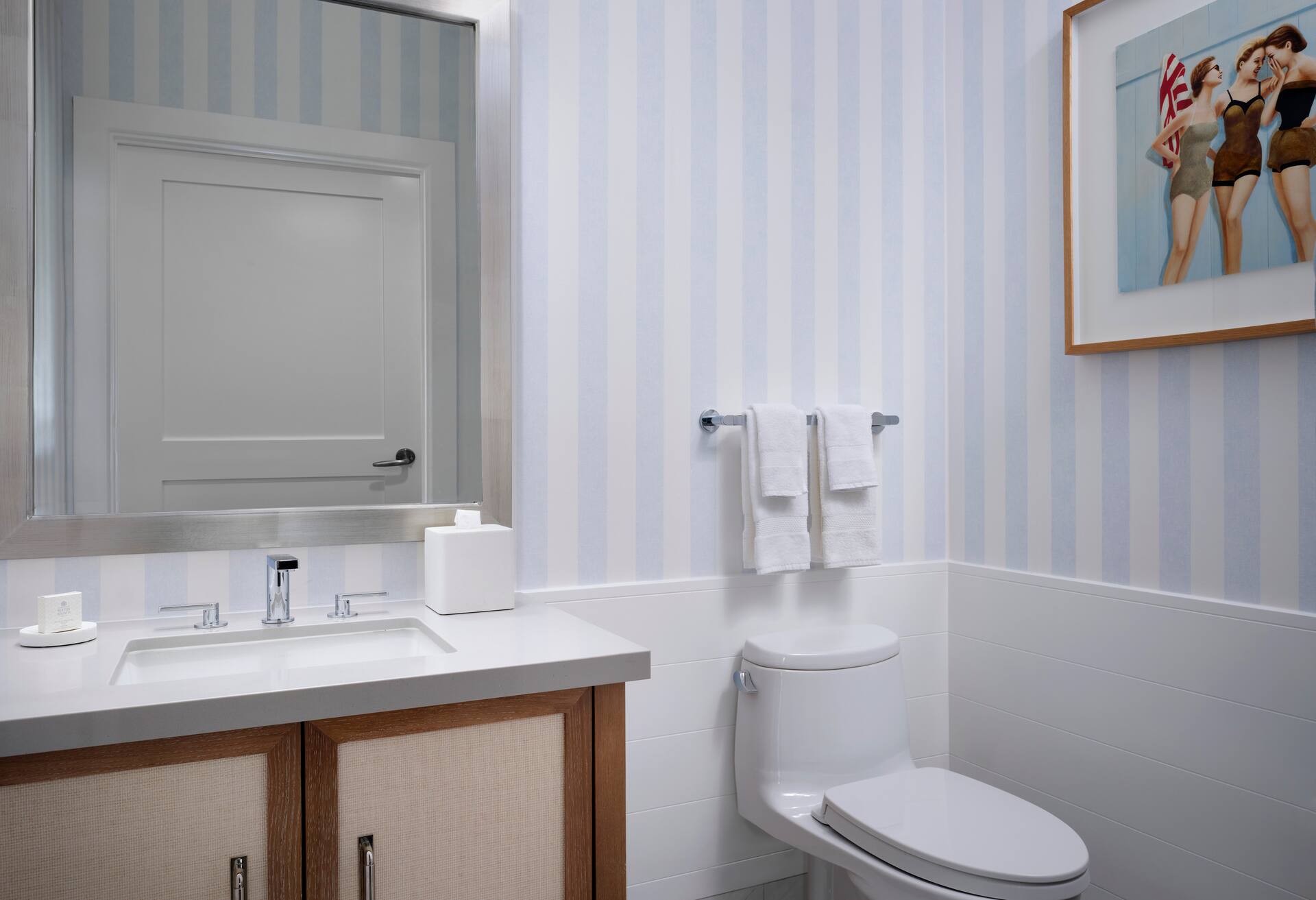 Bay View Guestroom 2 Queens Hearing Accessible