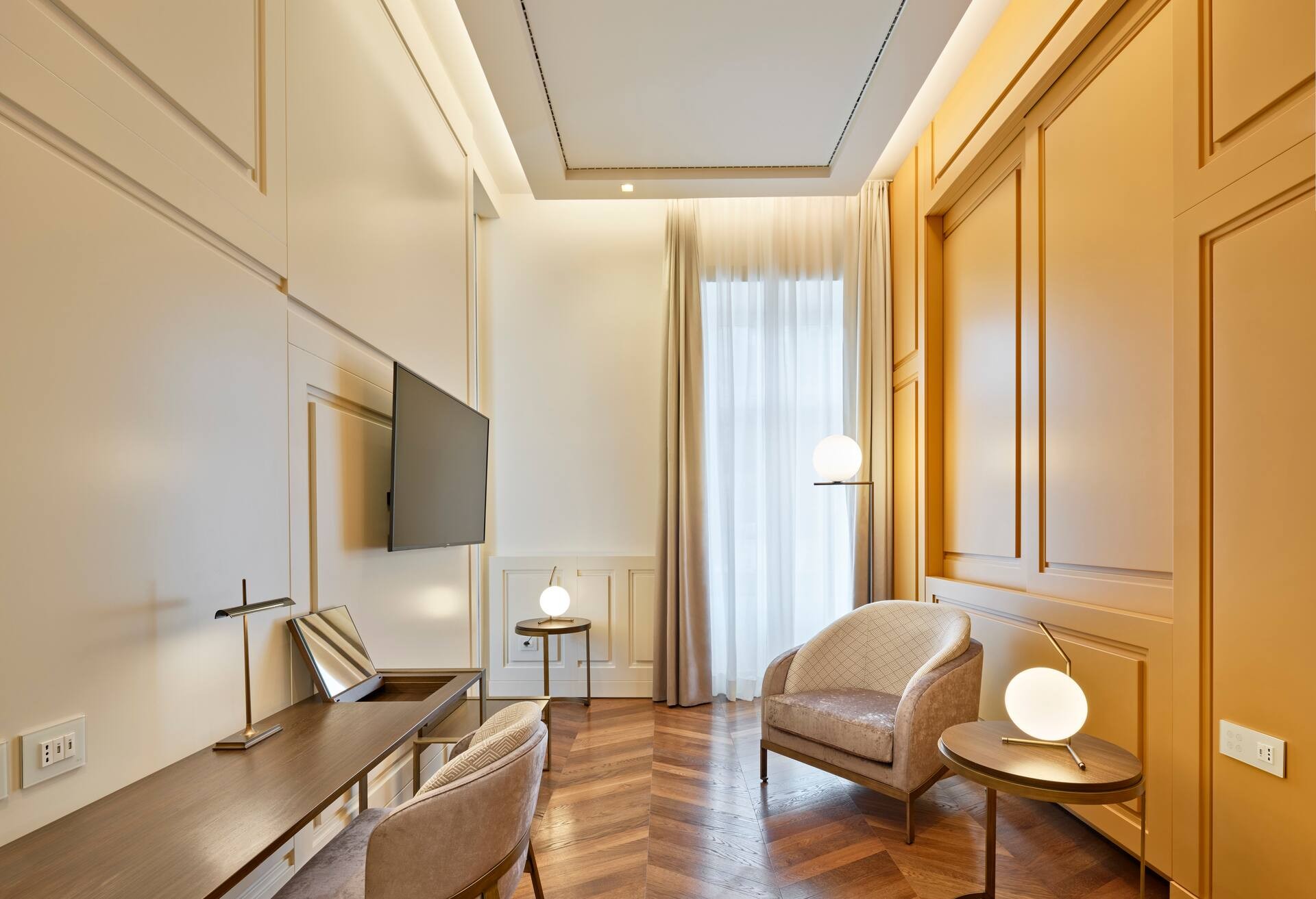 Mito Connecting Suite