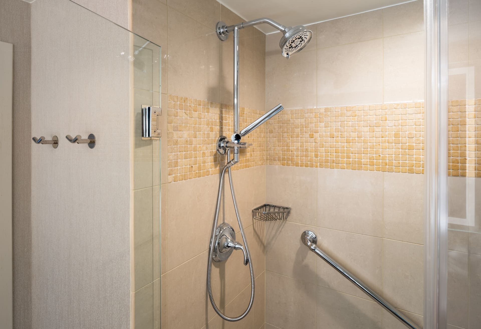 Junior King Suite with Roll-In Shower - Mobility Accessible thumbnail 5