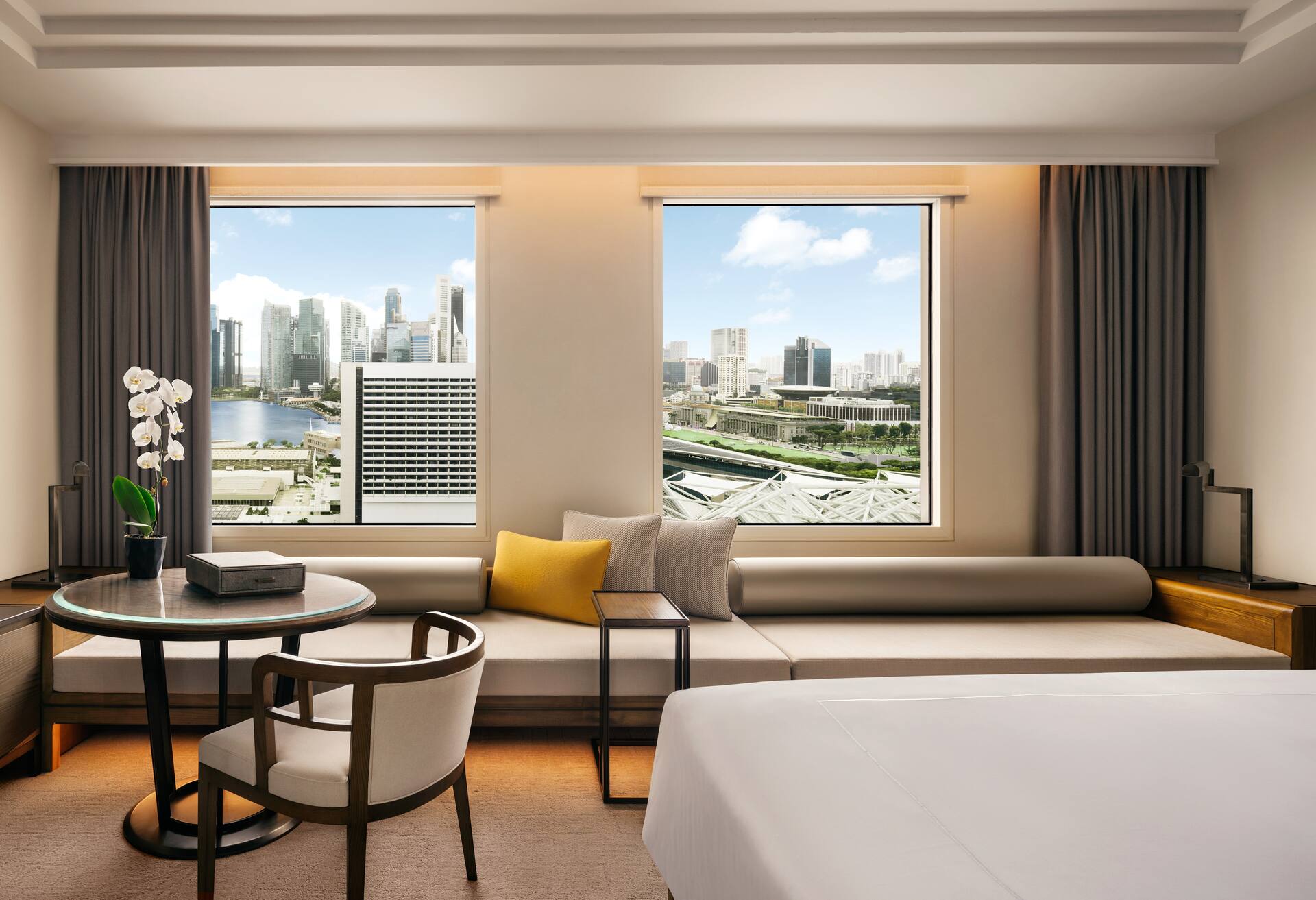 King Premium Corner Room thumbnail 5