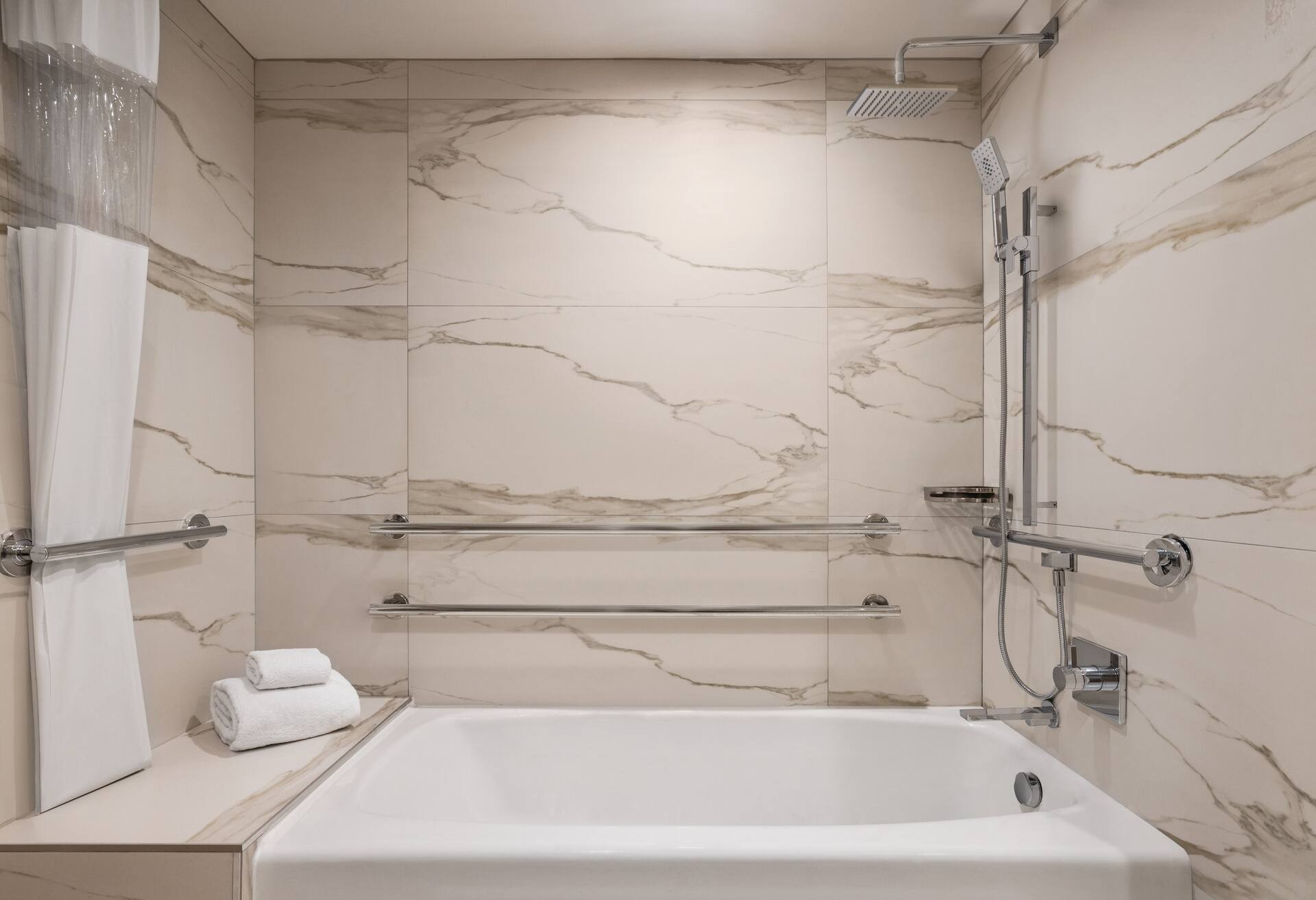 2 Dbl City/mtn View Mobility Accessible W/tub photo 2