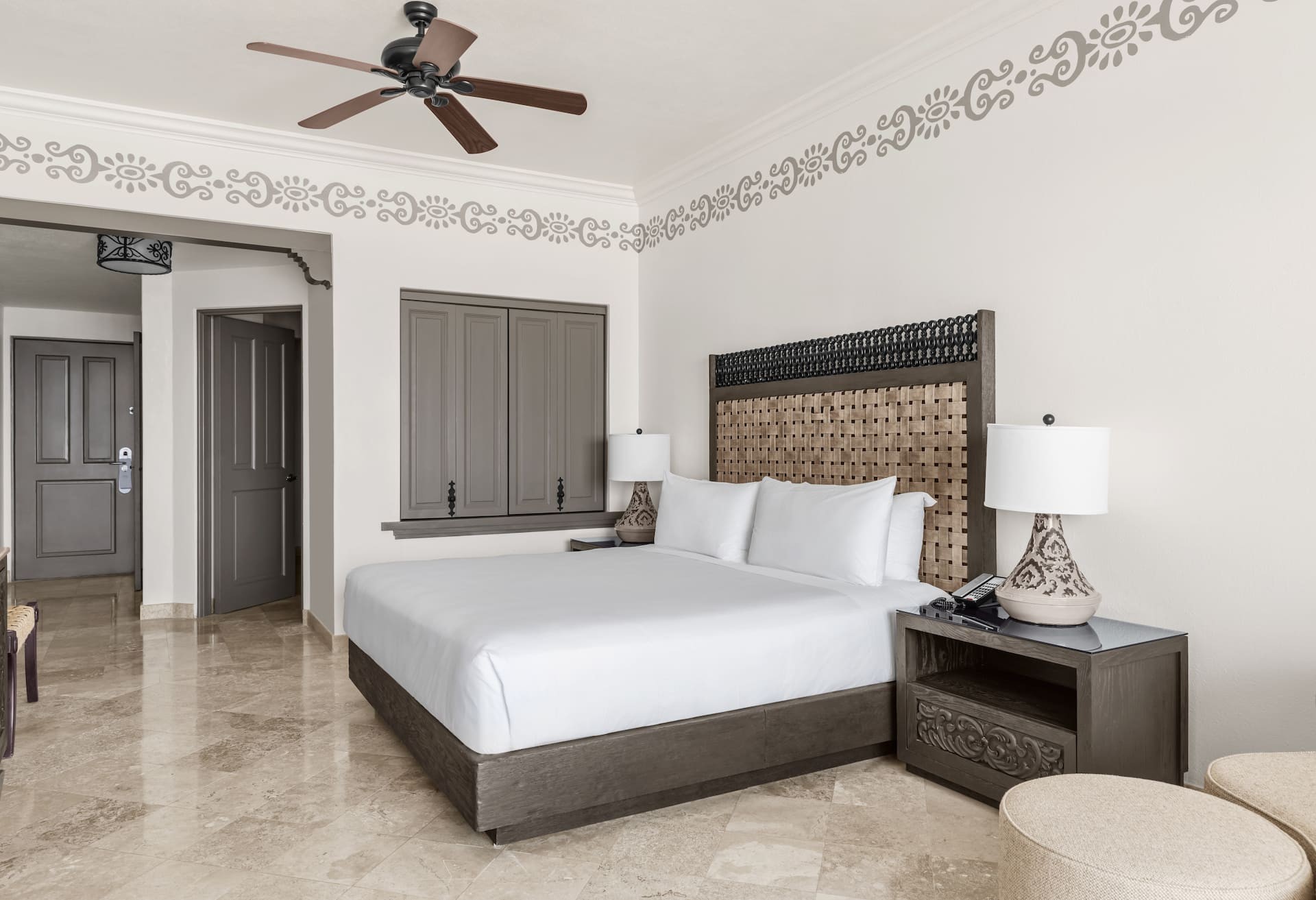 Deluxe 1 King Bed Oceanview Balcony