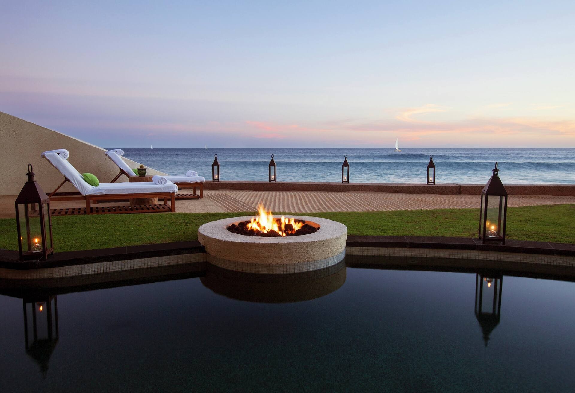 1 Bedroom Beachfront Premium Suite thumbnail 6