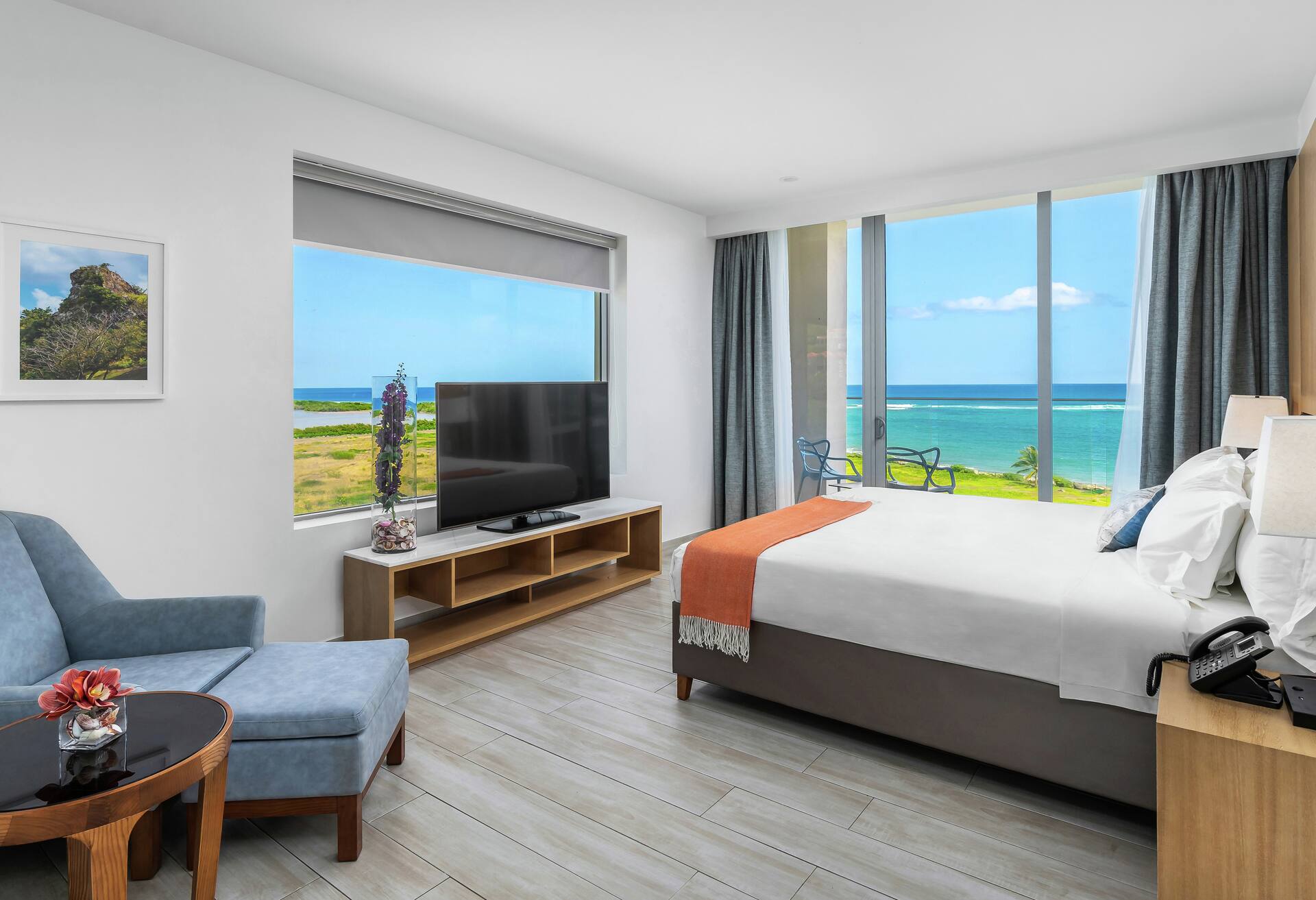 Oceanfront View 1 Bedroom Suite photo 1