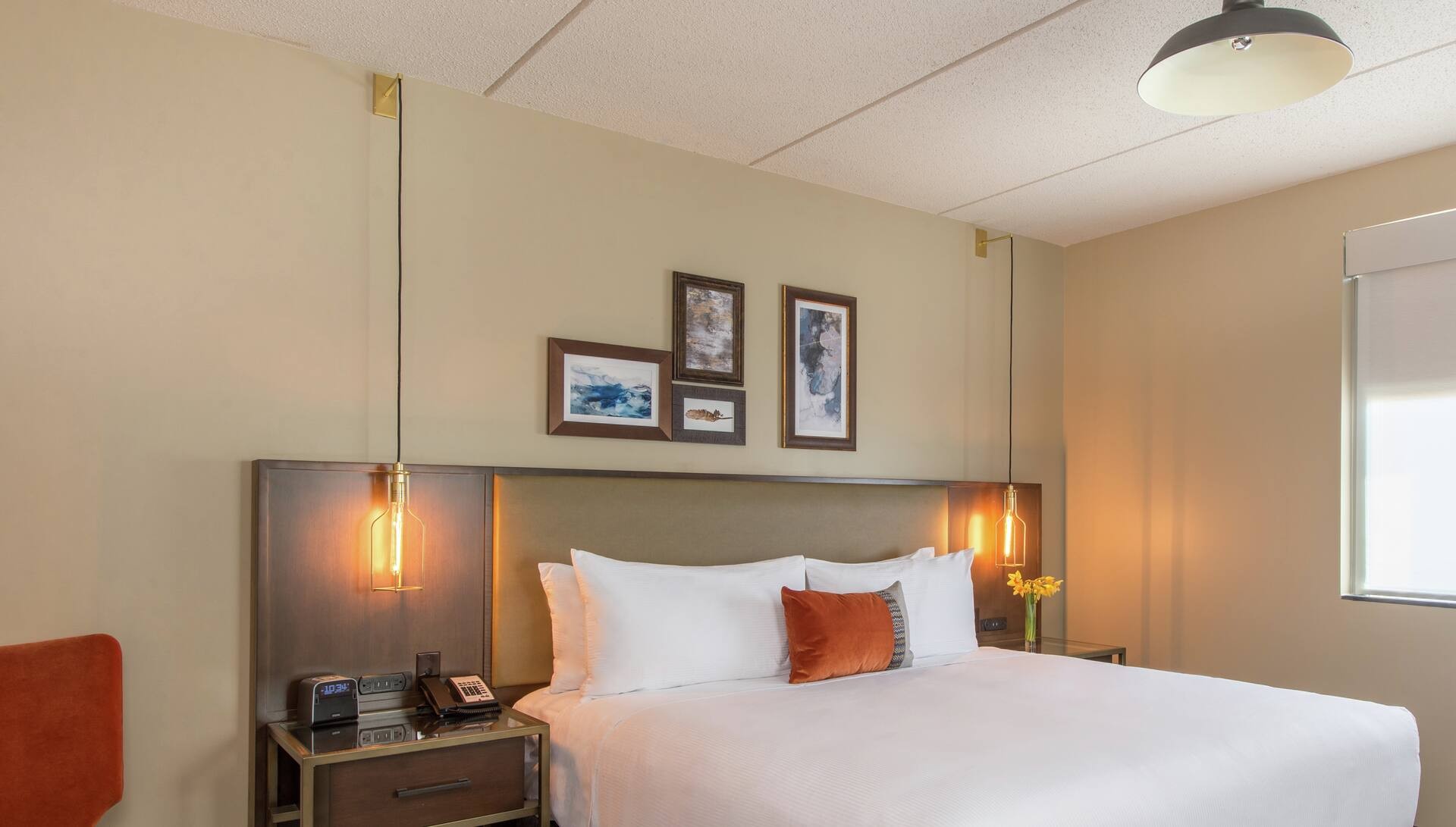 1 Kg 1 Bdrm St Mb/hr Acc Ri/sh Suites Bldg