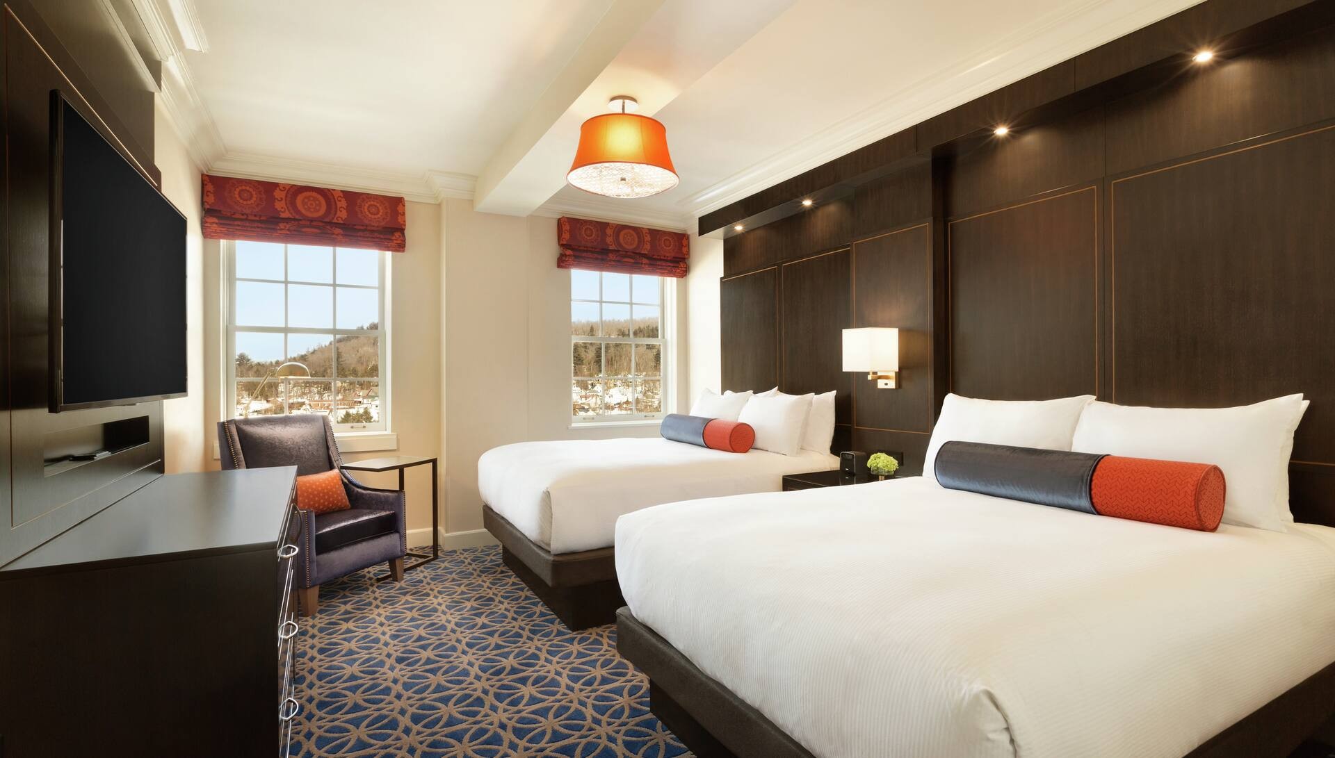 2 Queen Beds Mob/hear Acc Bathtub Main Bldg