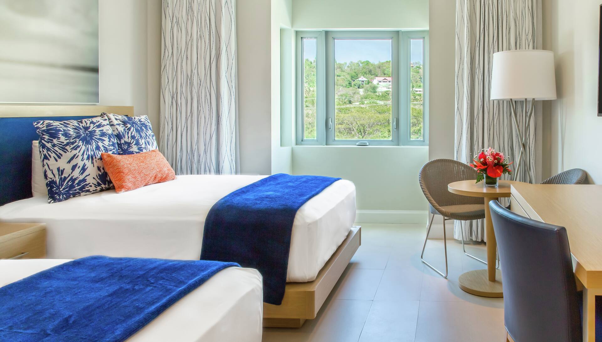 Double Bed Island View