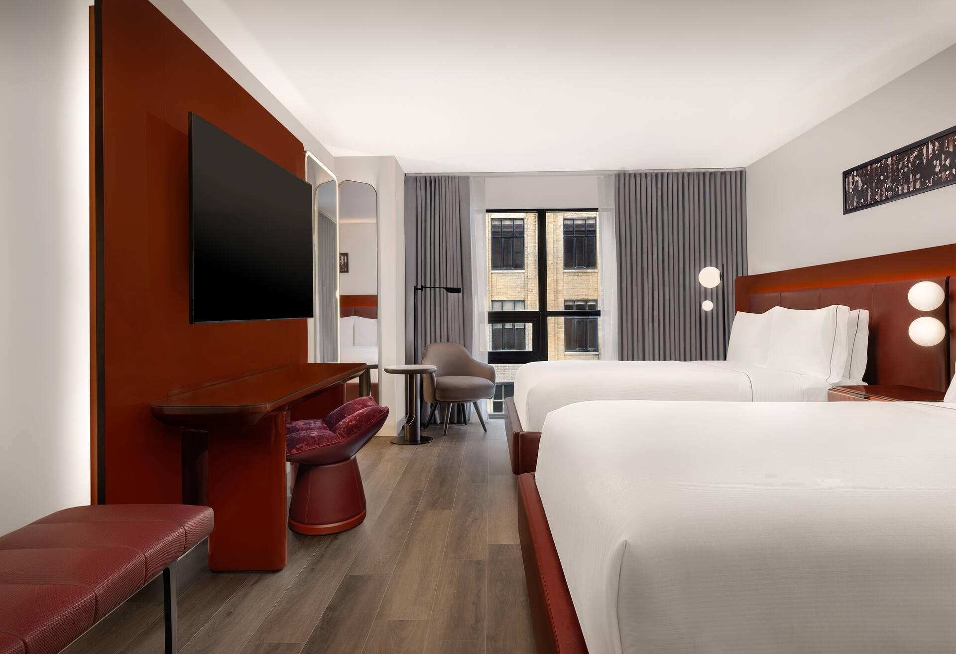 2 Queen Beds