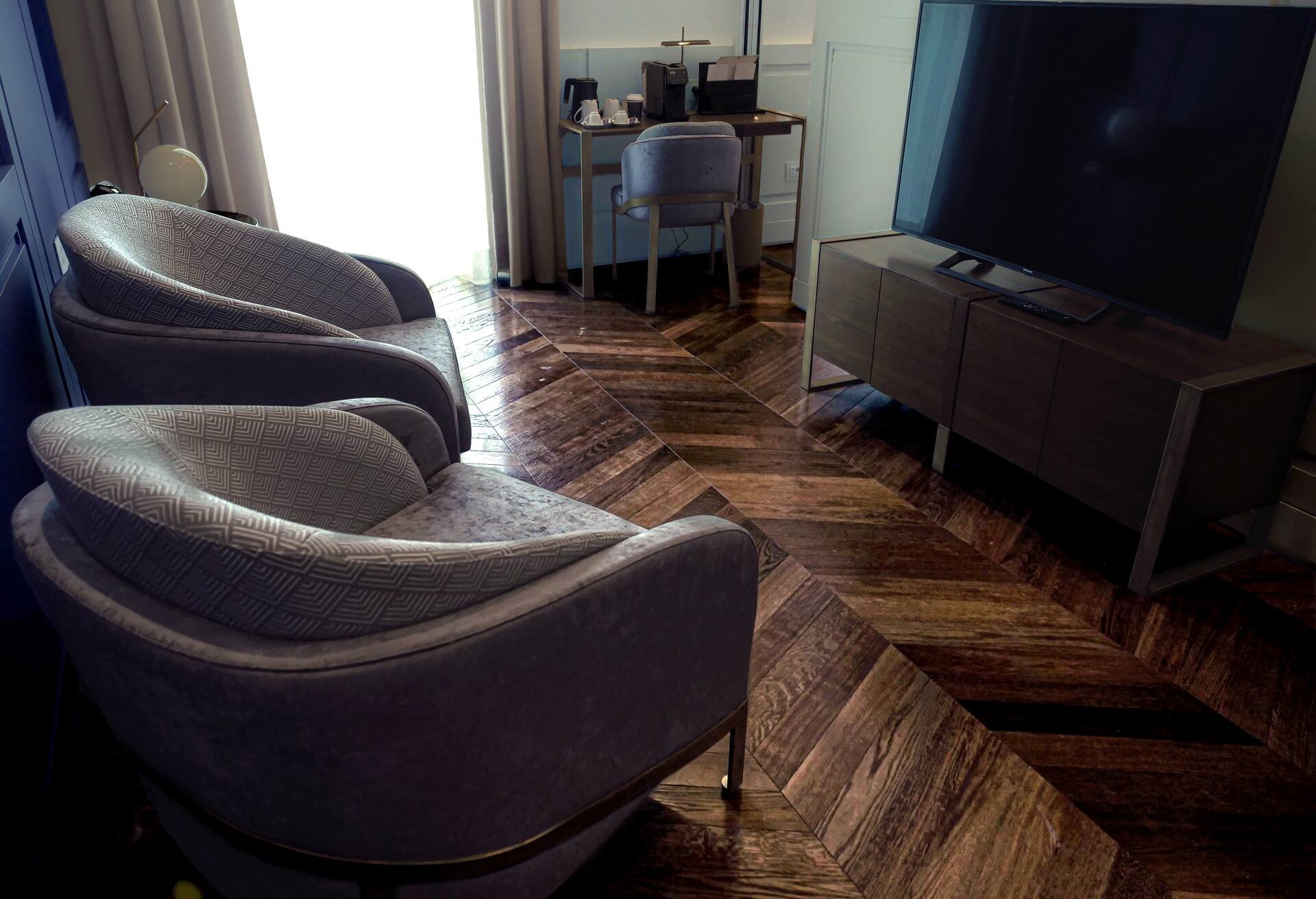 King Deluxe Room with Sea View thumbnail 6