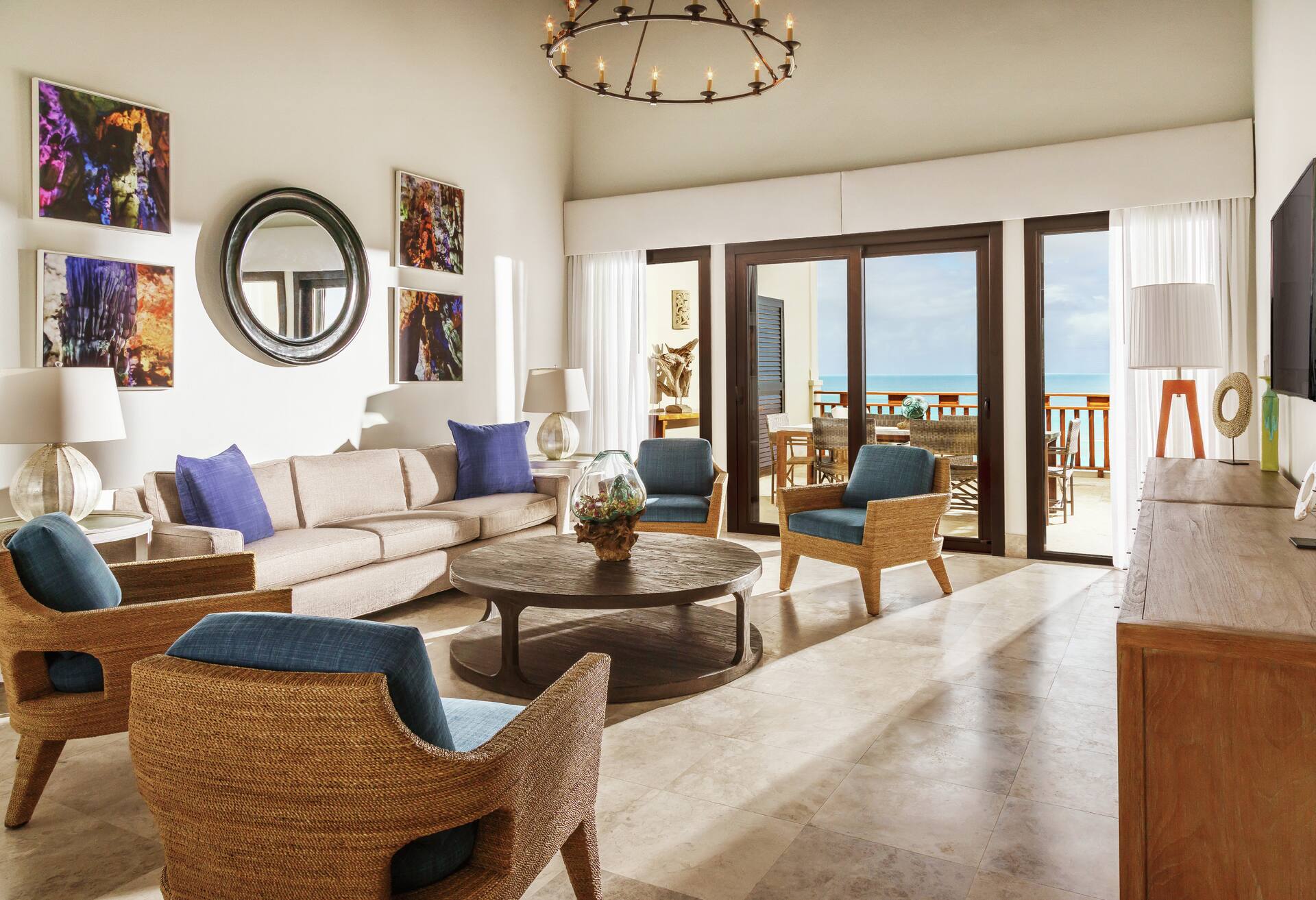 Ocean View Penthouse 3 Bedroom Kitchen/pool