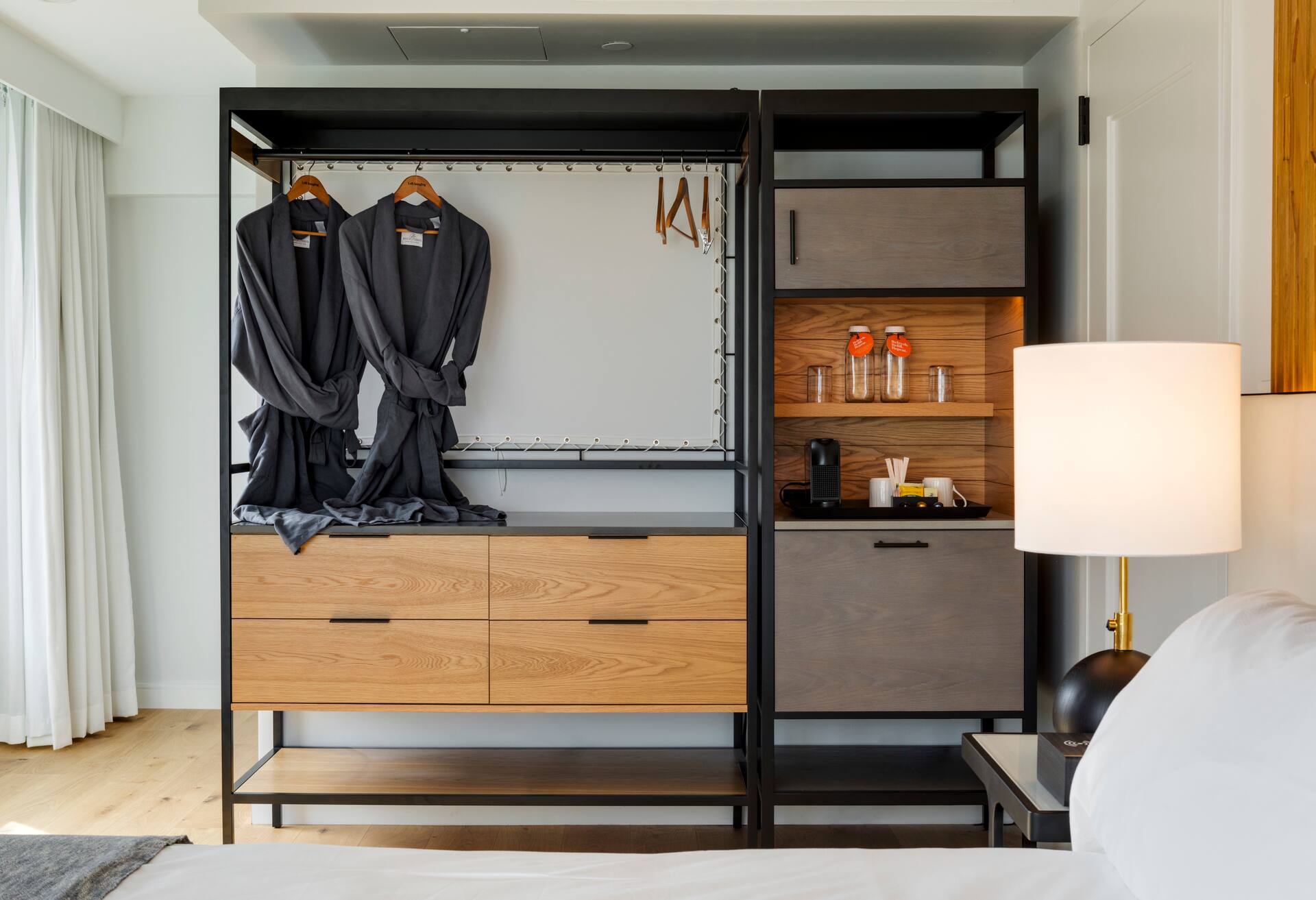 1 King Bed Room