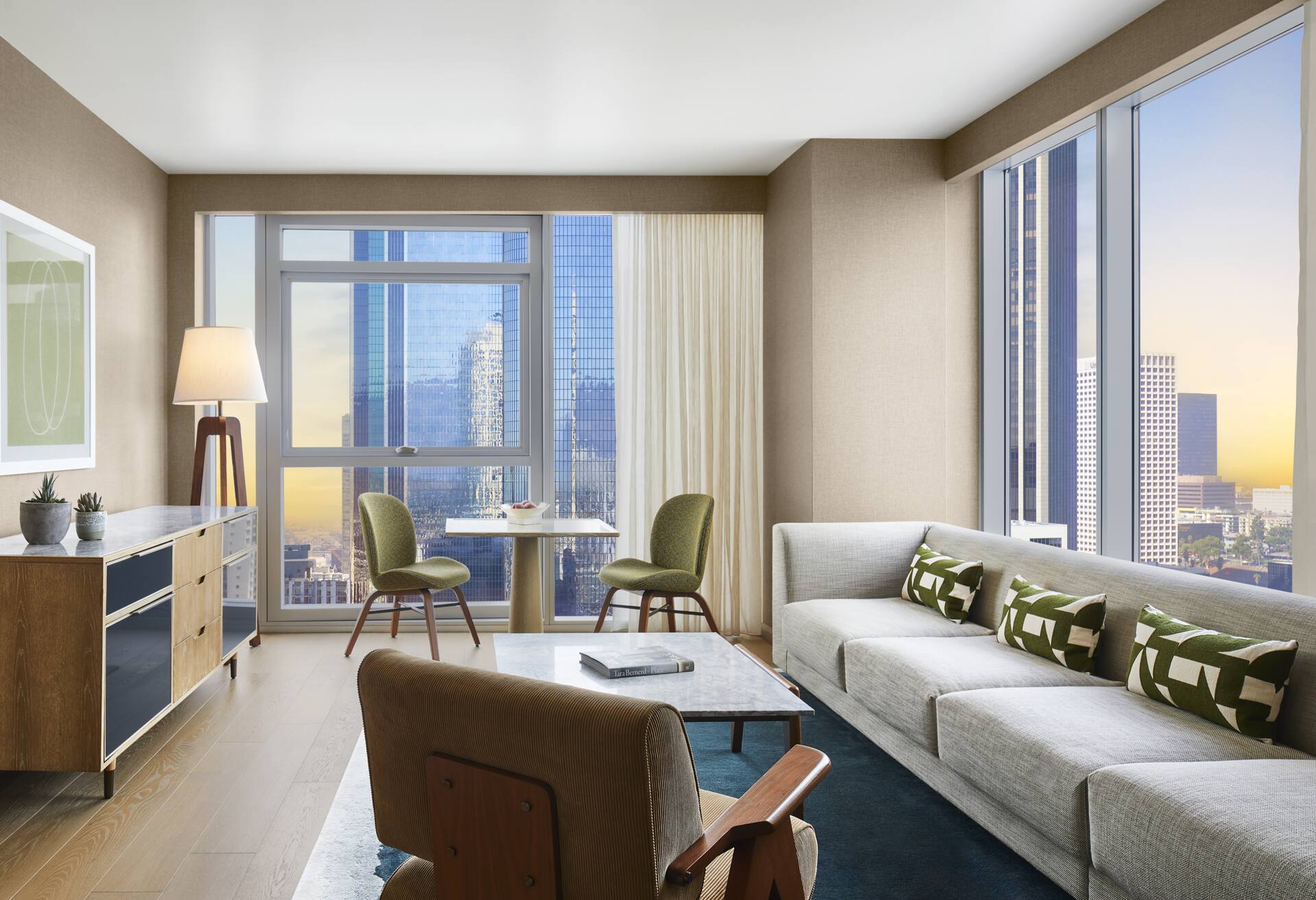 Premium Sunset View Suite 1-bdrm 1-king