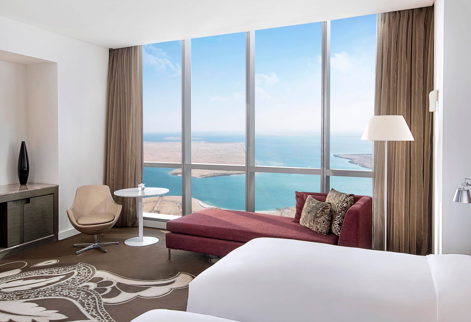 Twin Grand Premier Room with Sea View — photo 4