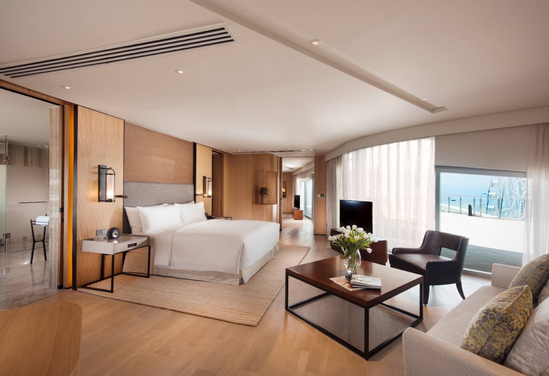 Superior Rooftop Suite
