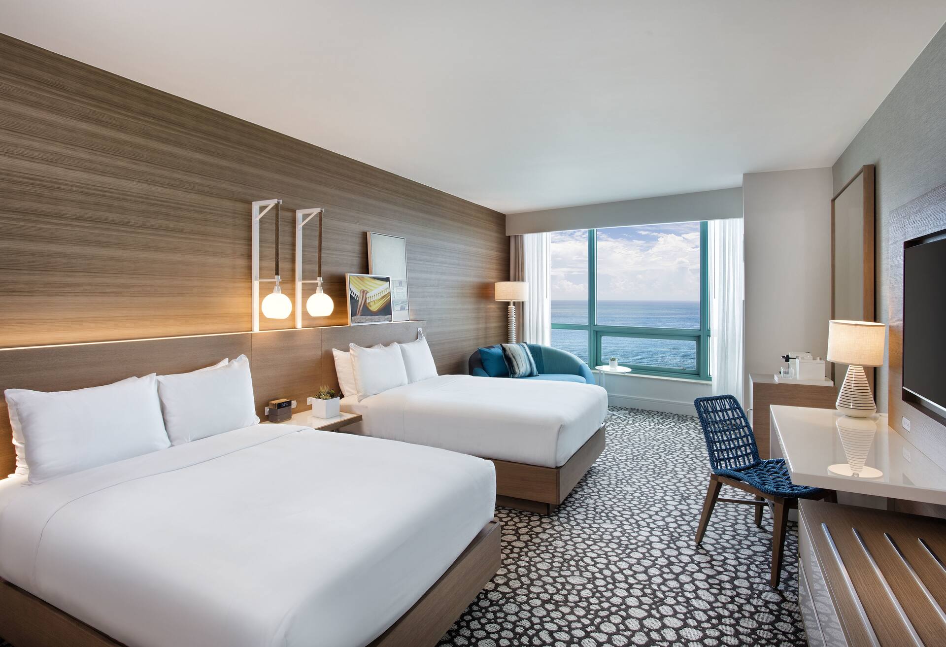 2 Double Beds Horizon Ocean View Balcony photo 1