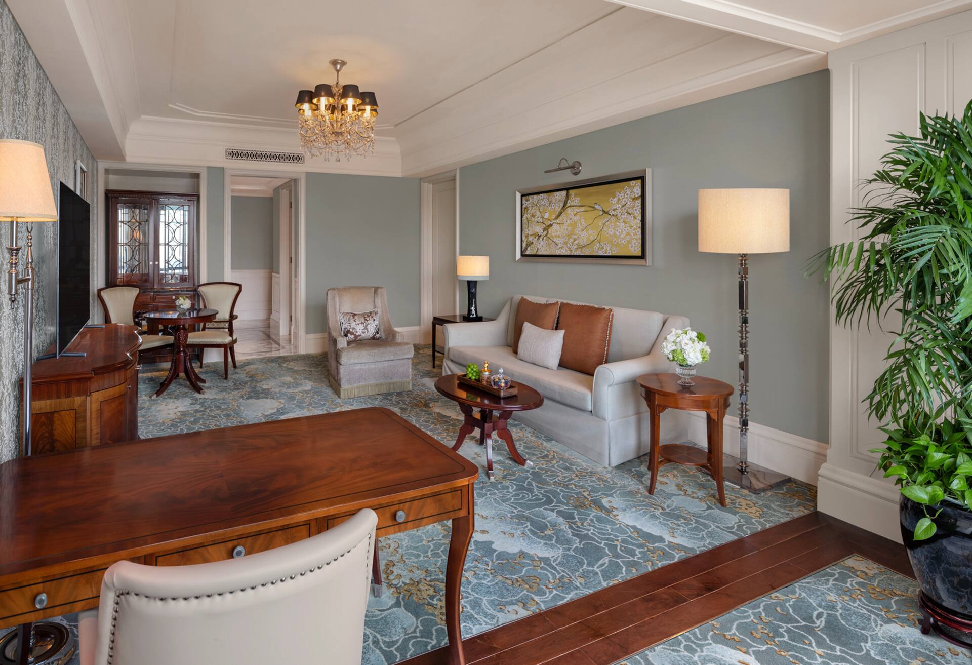 King Luxury Suite
