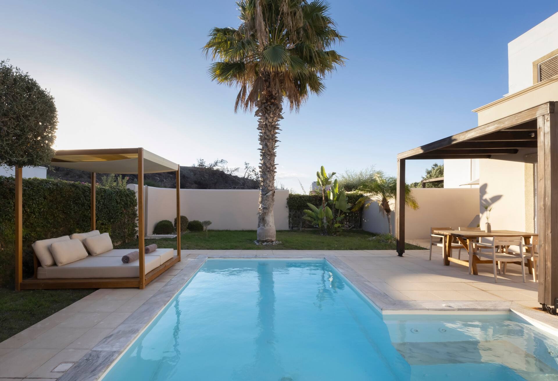 King Tropical Bungalow Suite W/ Private Pool thumbnail 6