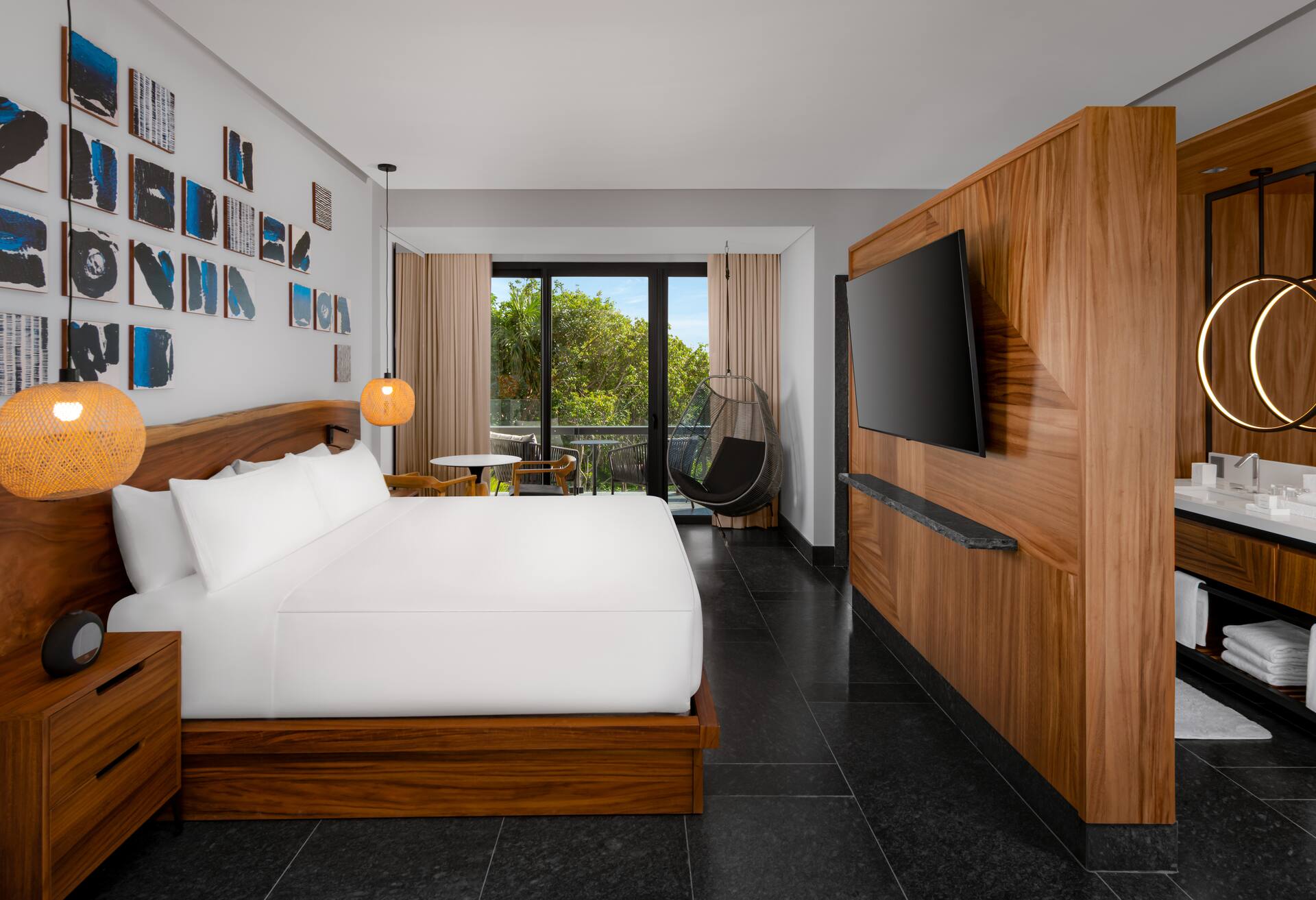 Ceiba Tropical View Suite with King Bed thumbnail 6
