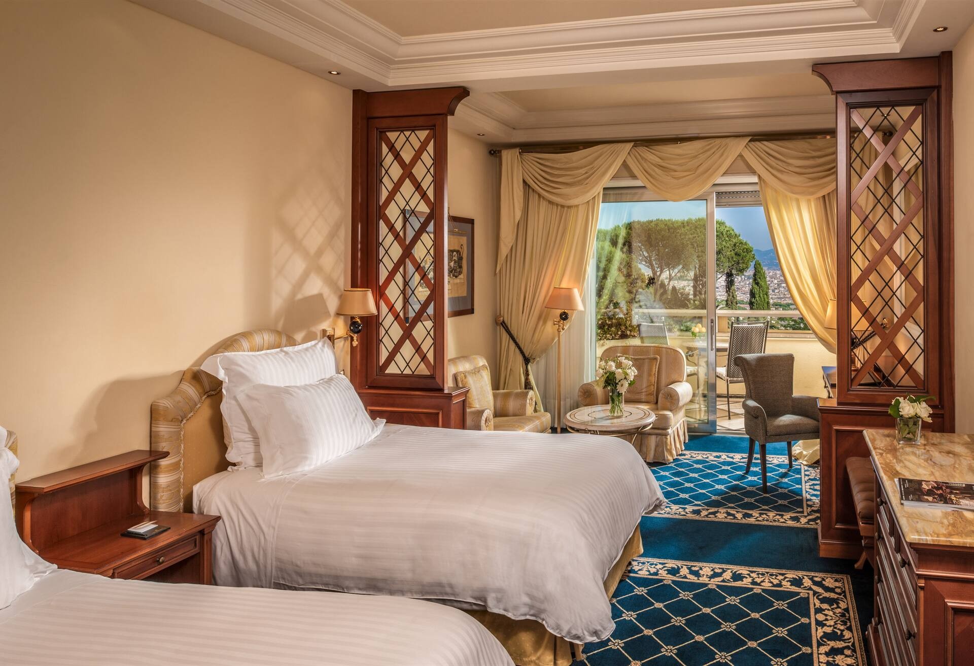 2 Twin Bed Deluxe Room with Private Park View