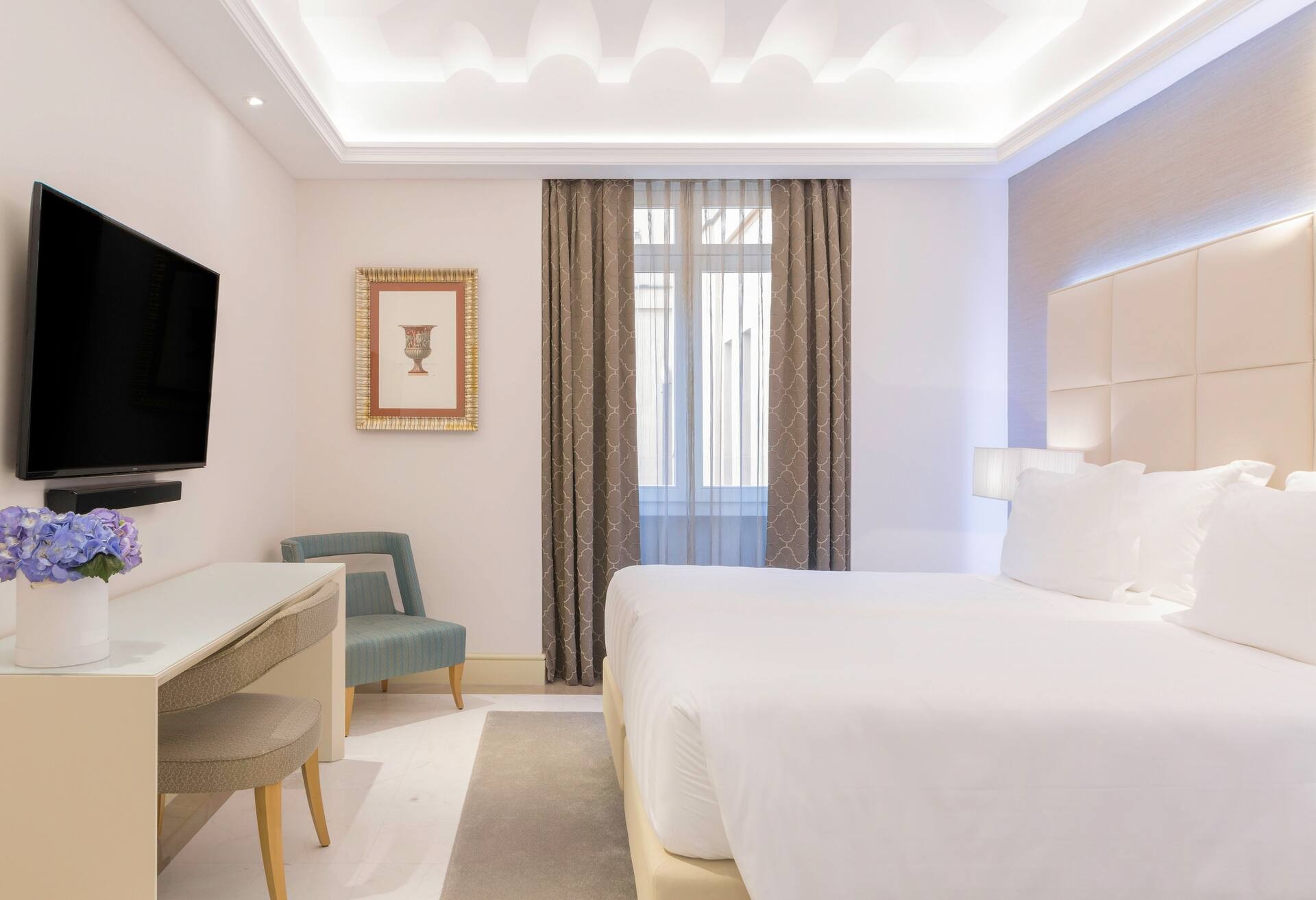 Twin Deluxe Room