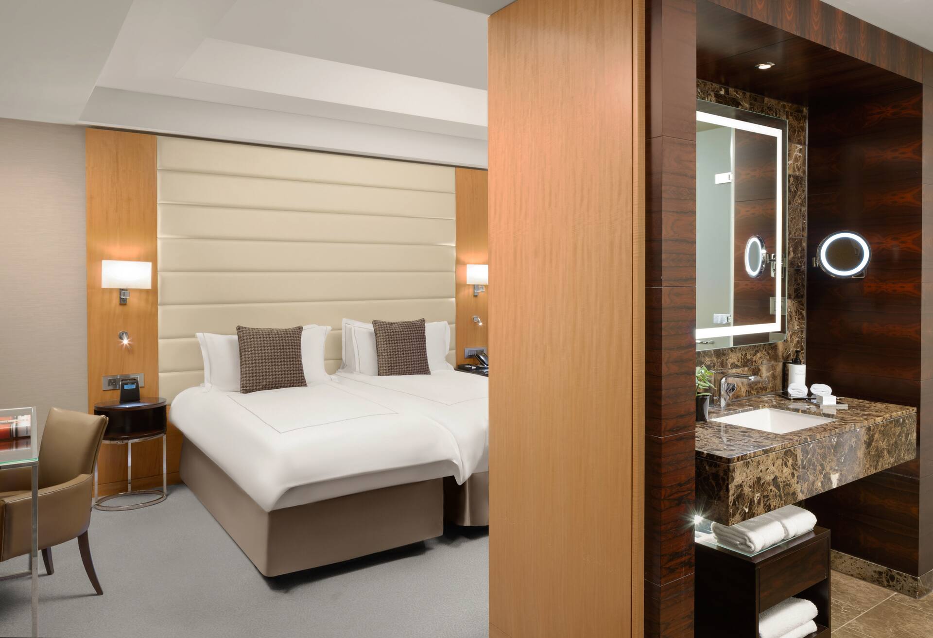 Twin Executive Room with Lounge Access