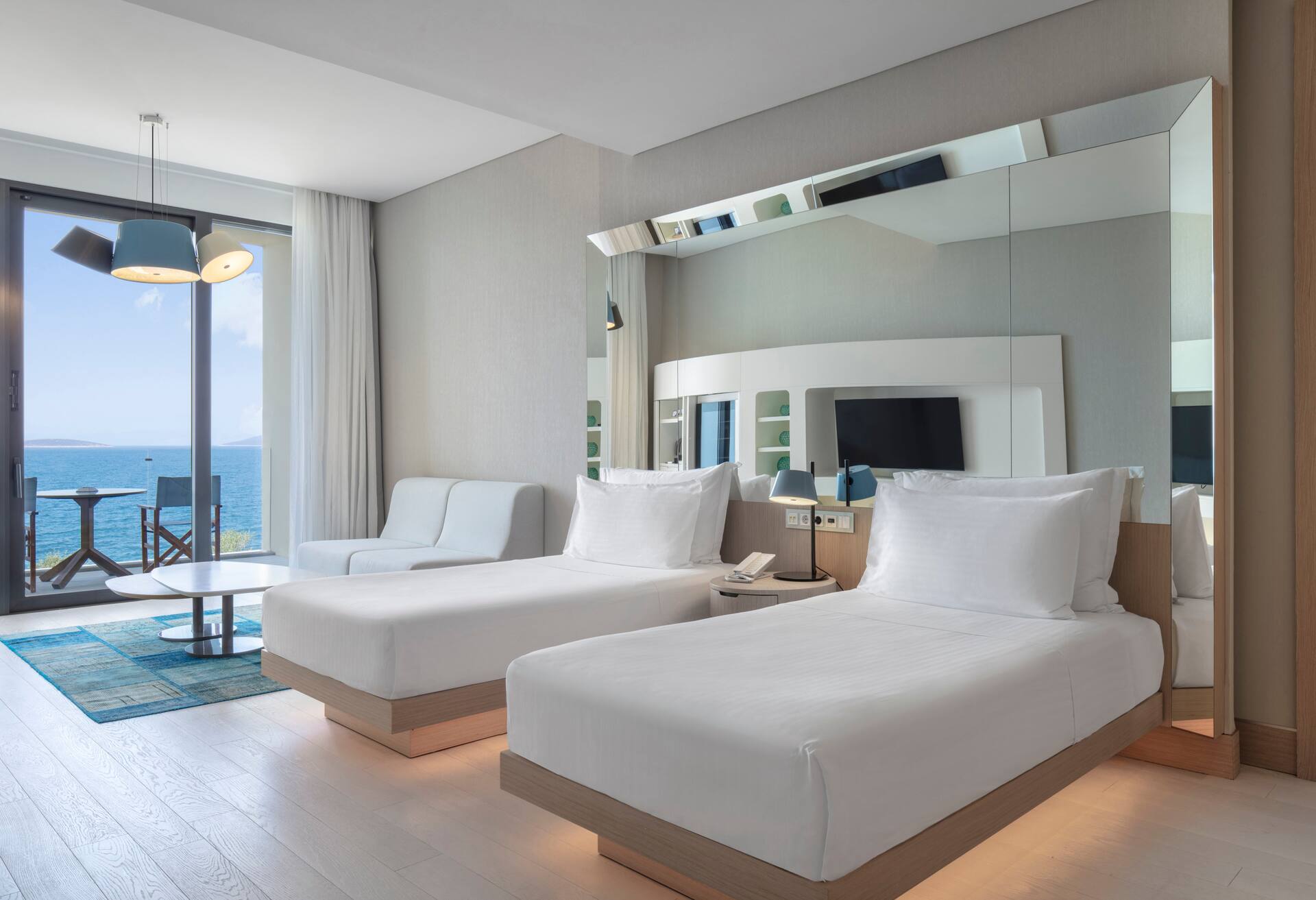 Twin Premium Room with Balcony and Sea View