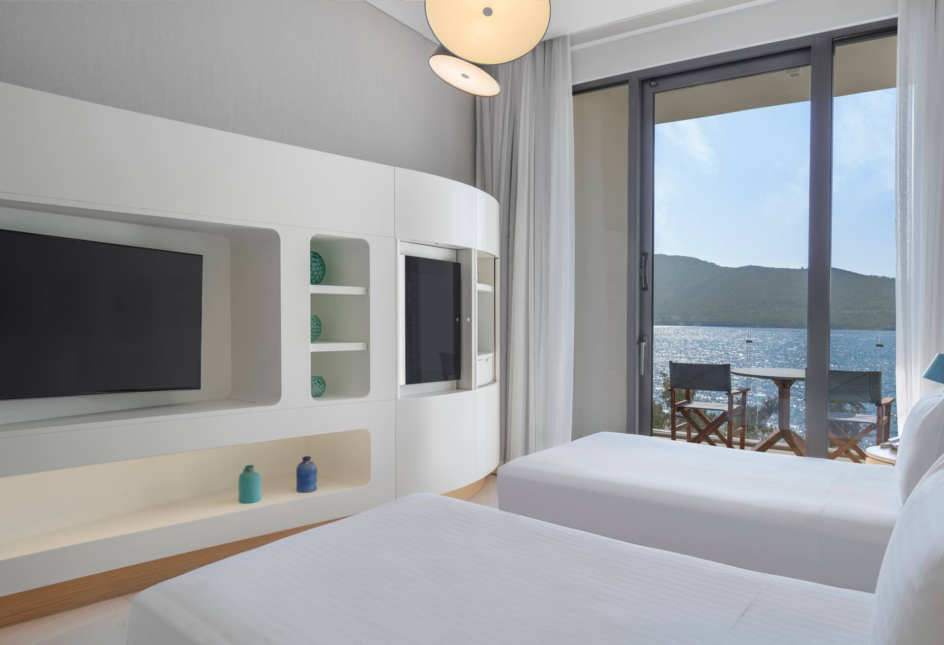 Twin Premium Room with Balcony and Sea View