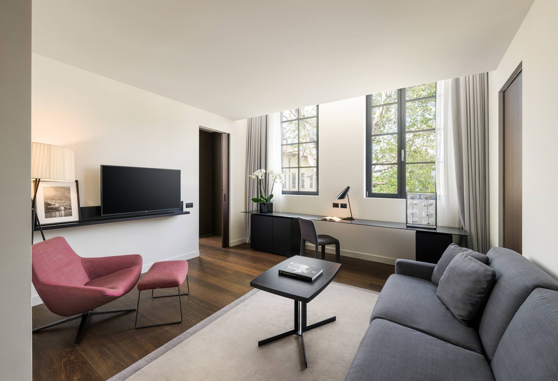 Two Bedroom Suite thumbnail 5