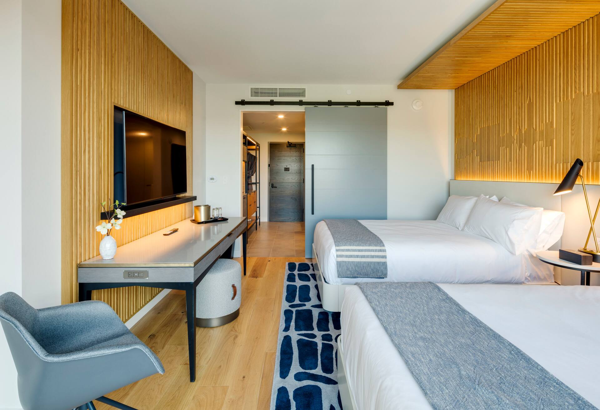 2 Queen Bed Room