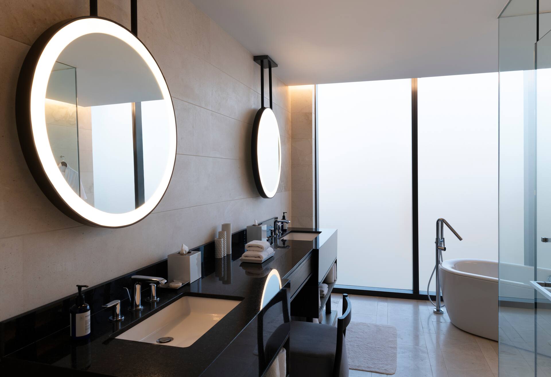1 King Bed 1 Bedroom Presidential Suite