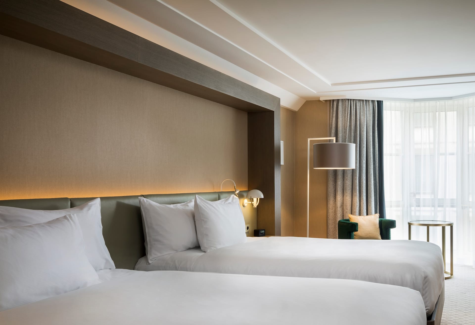 Twin Plaza Room