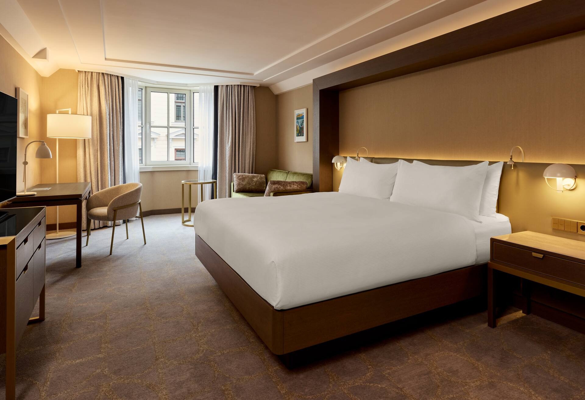 King Family Plaza Room