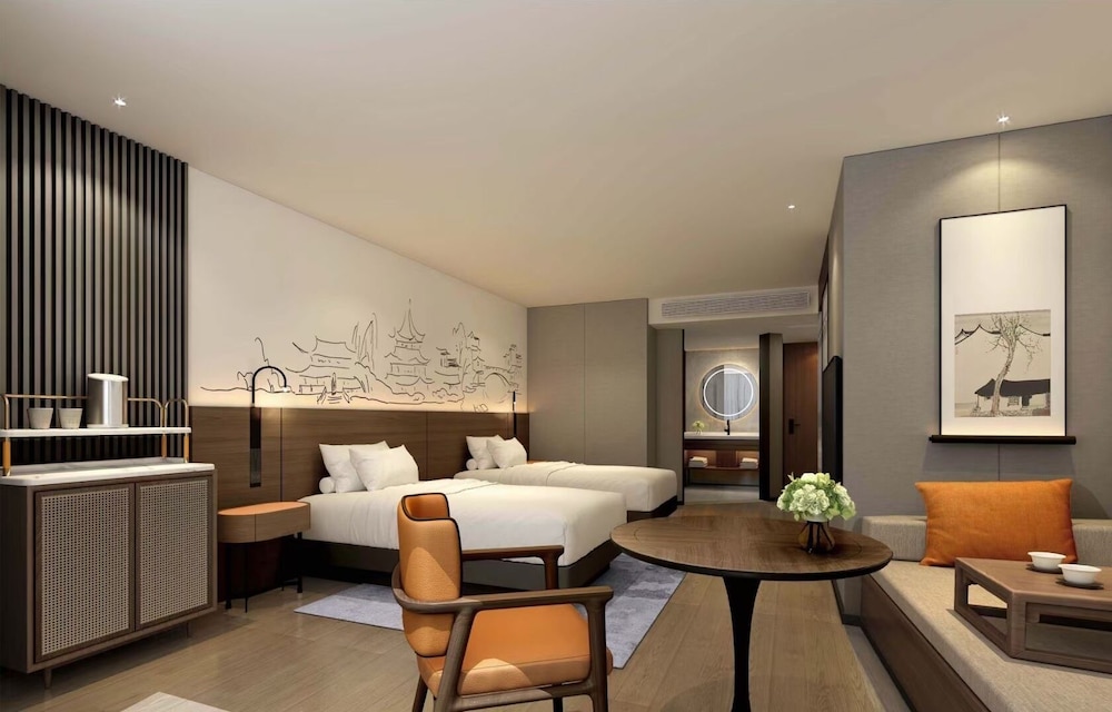 Deluxe Double or Twin Room, City View