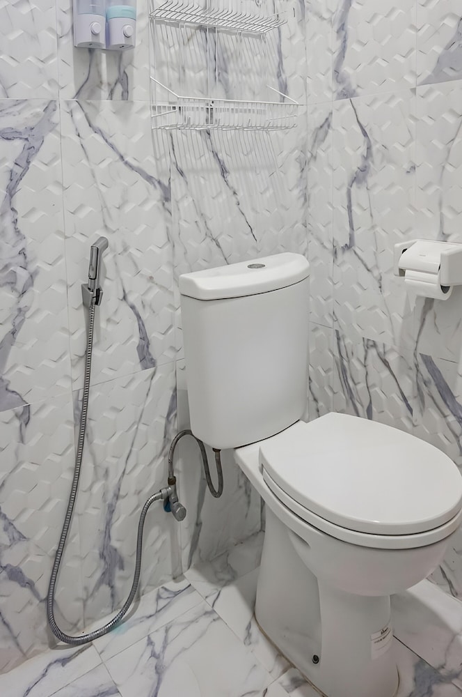 Standard Suite - Photo 8