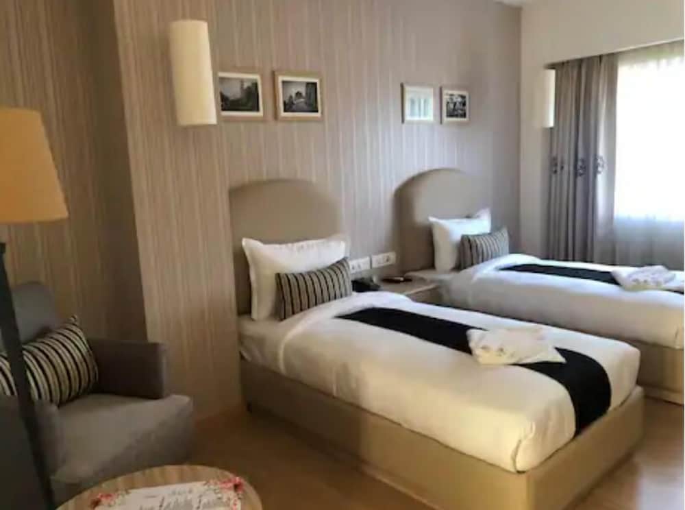 Premier Twin Room