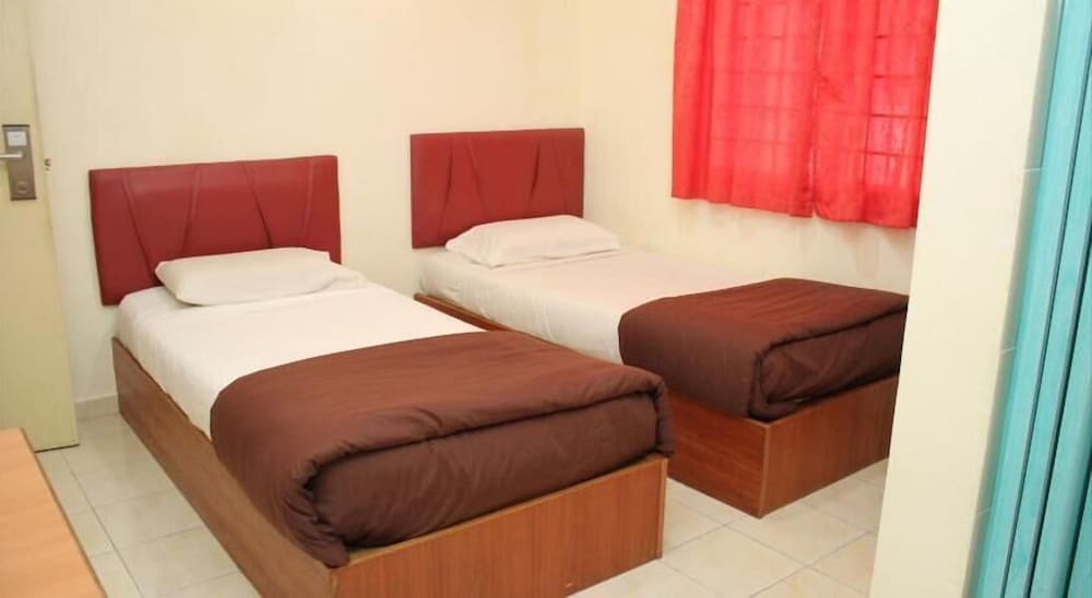Twin Room - Photo 1