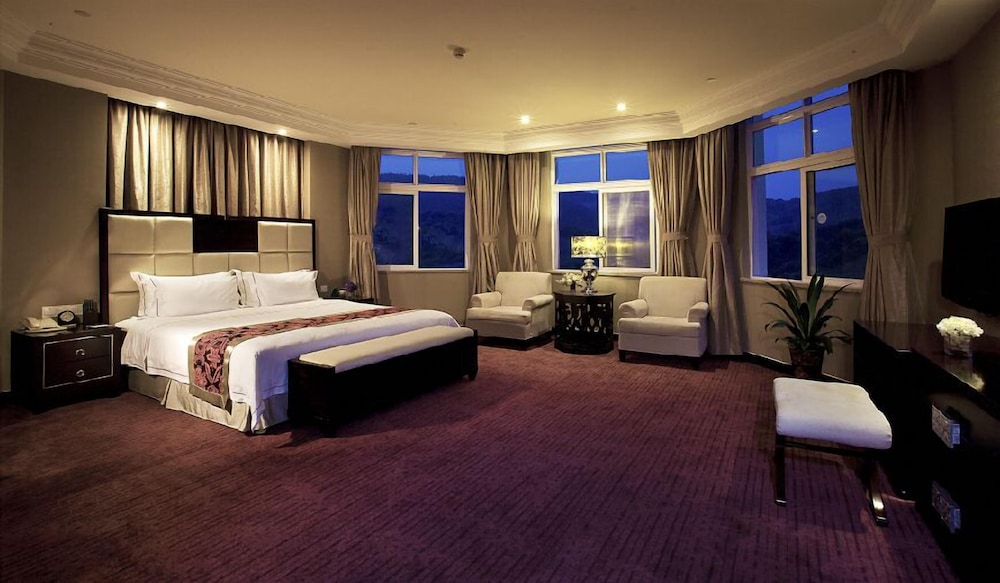 Executive Suite photo 1