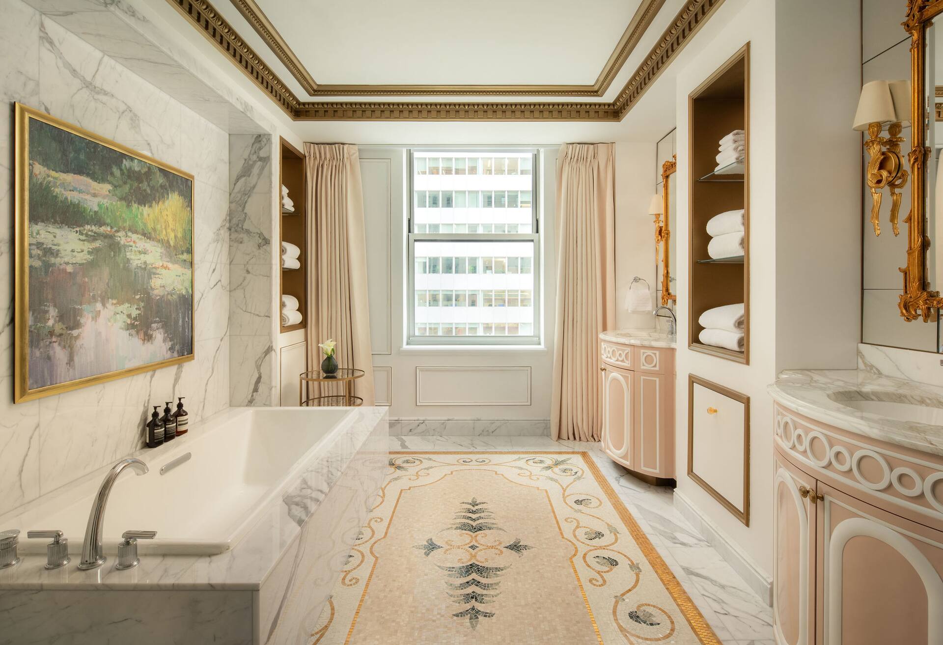 Waldorf Astoria Suite