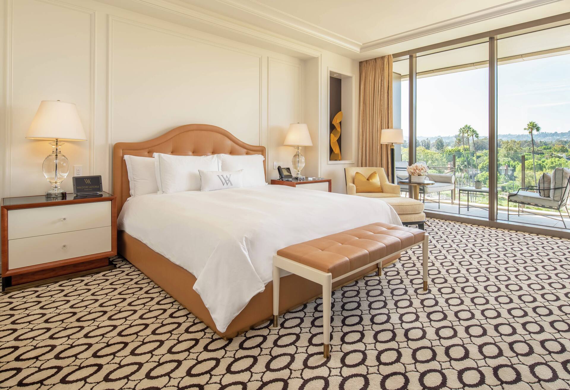 Hollywood Suite with Terrace and View
