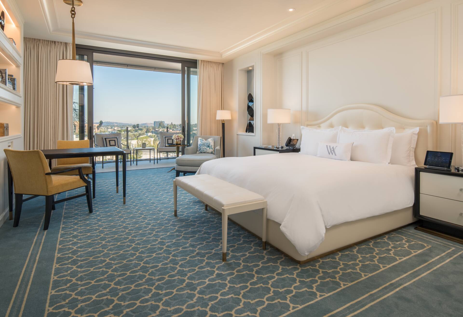 Deluxe King Room with Terrace and View