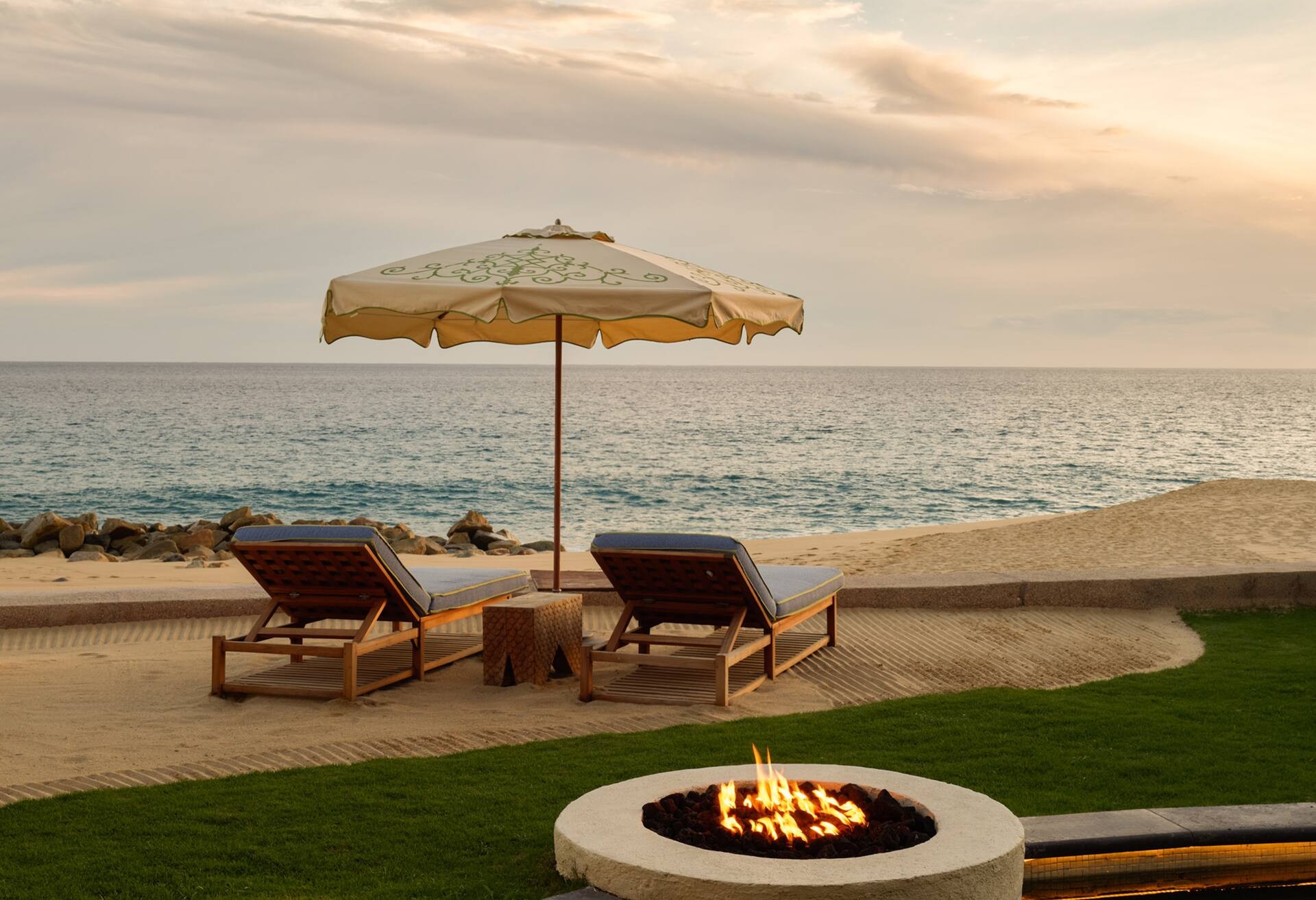 1 Bedroom Beachfront Premium Suite