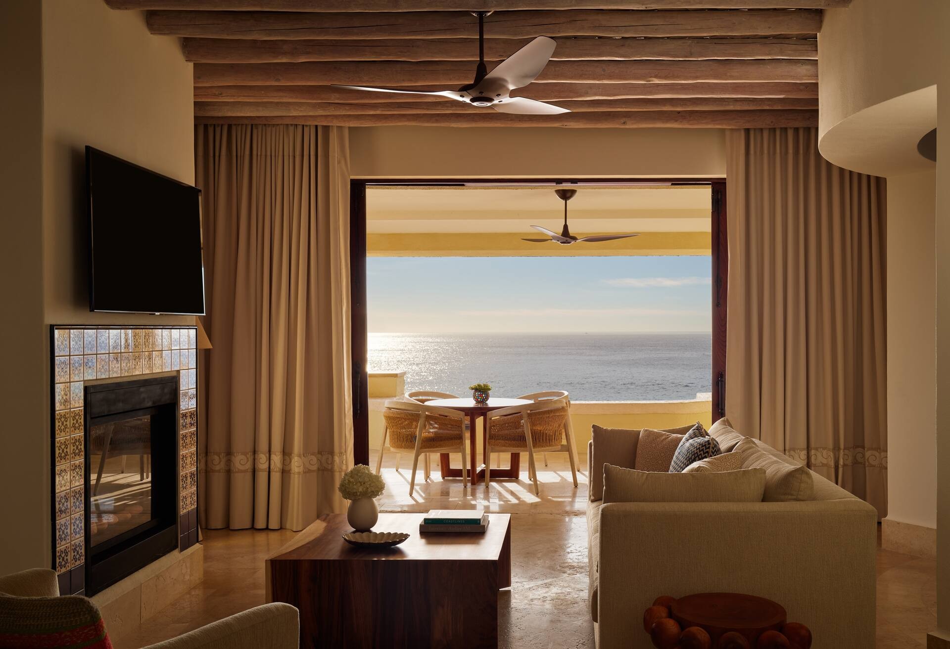 1 Bedroom Ocean View Suite with Plunge Pool