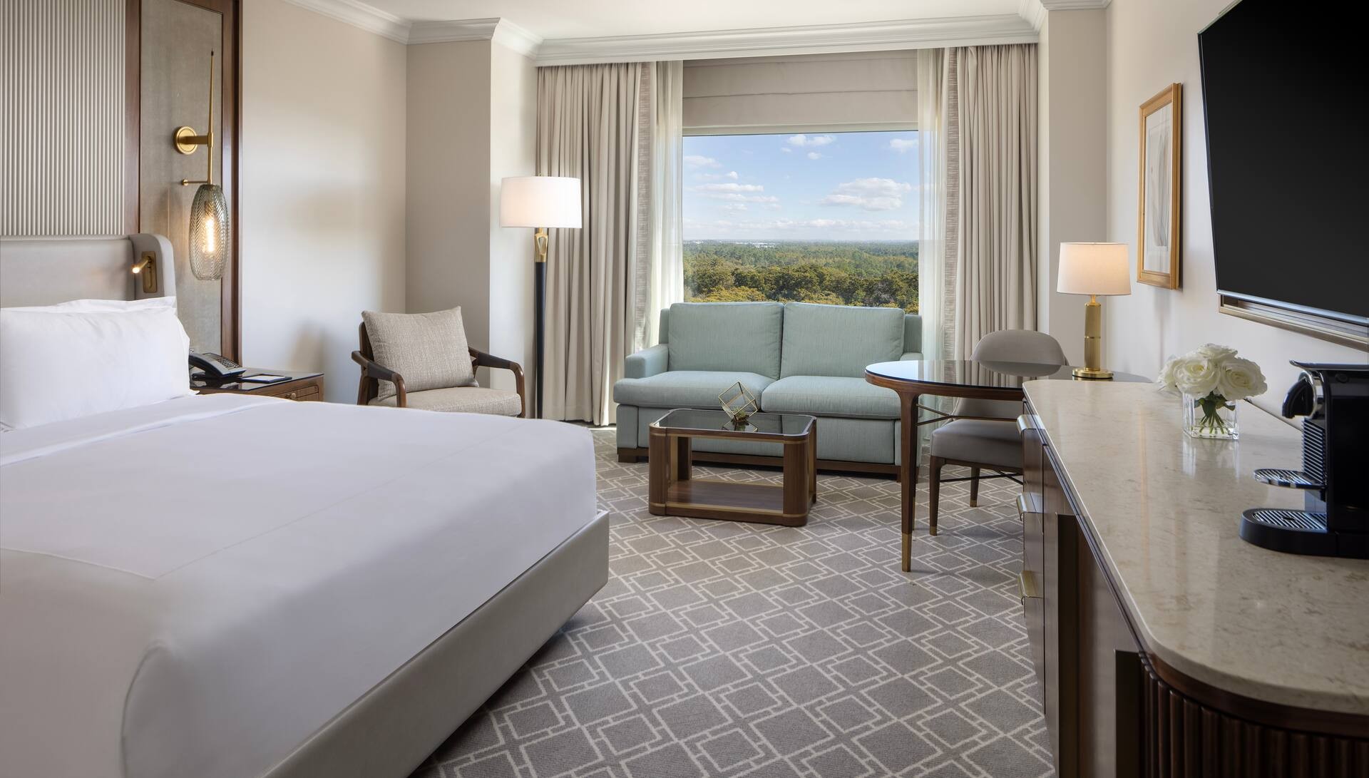 Superior Room - 1 King Bed