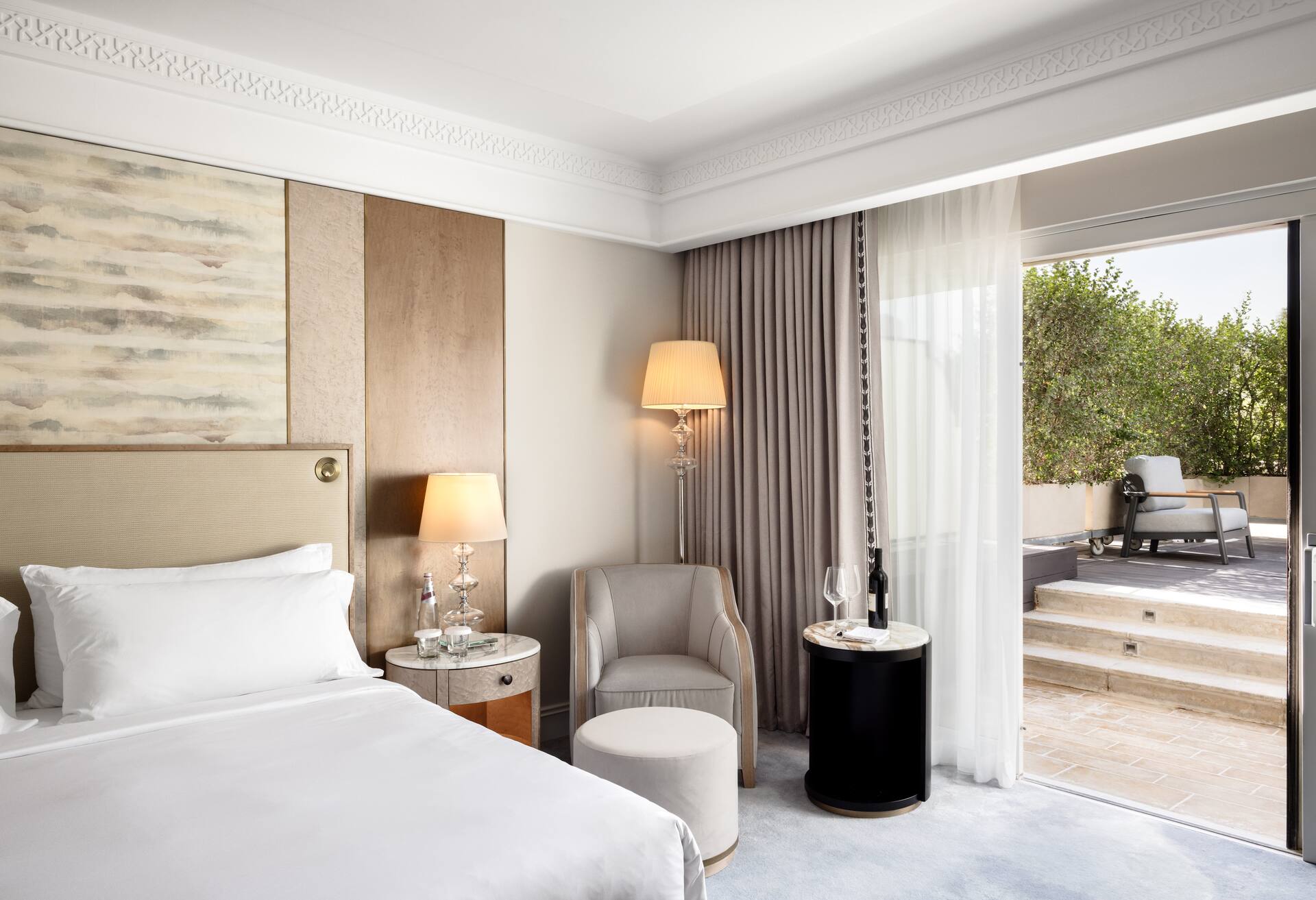 Premier Terrace King Room photo 1